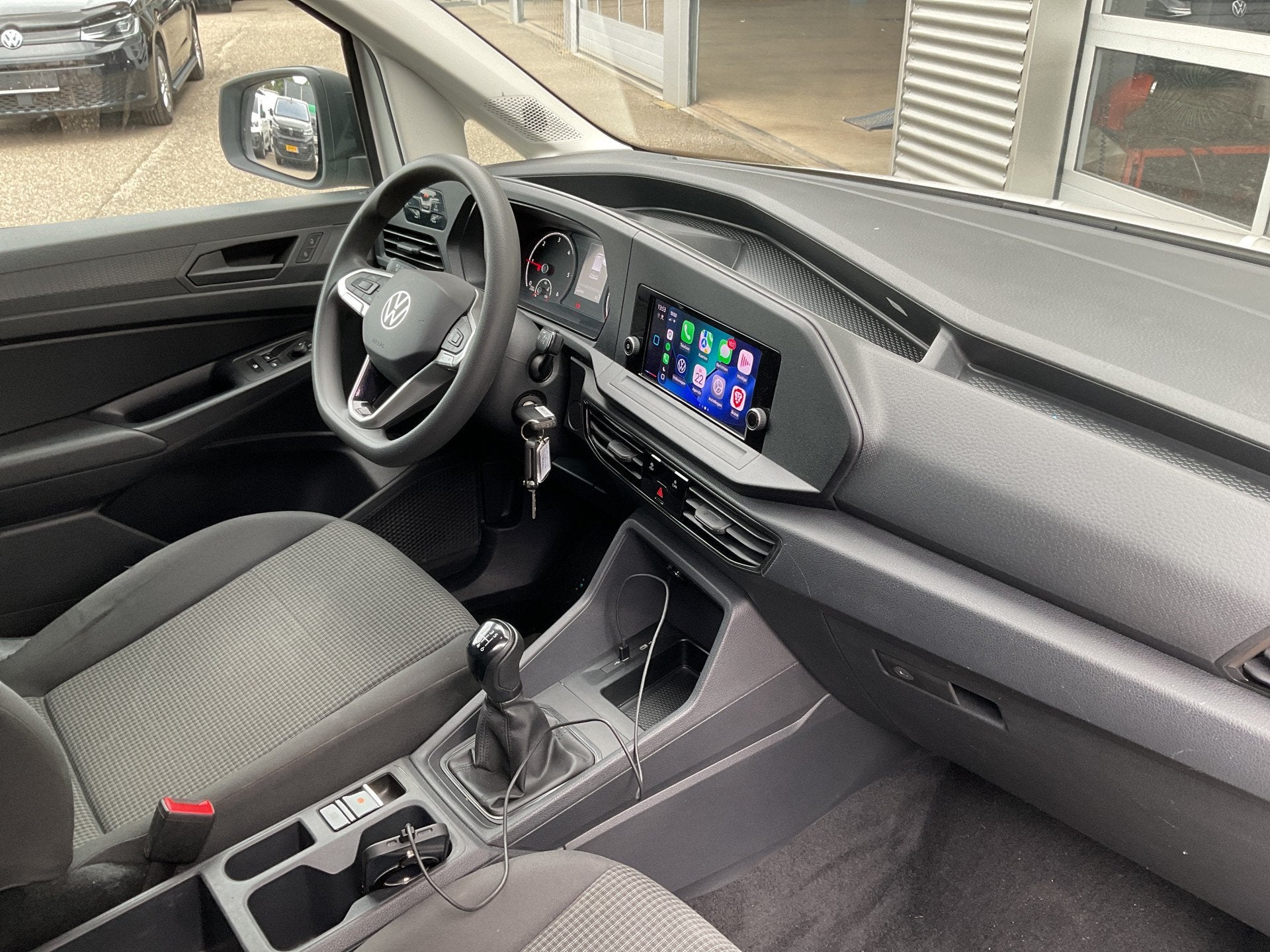 Volkswagen Caddy Cargo 2.0 TDI 100 pk Carplay/ Imperiaal/ Cr, Voorwielaandrijving, Gebruikt, 4 cilinders, Volkswagen