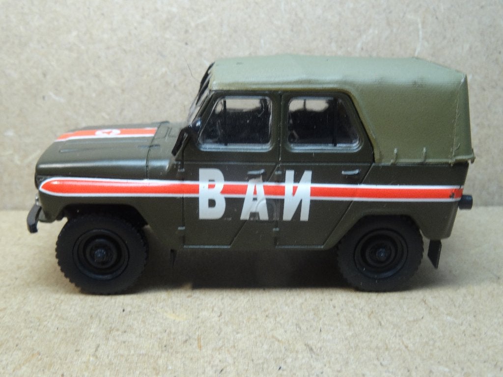 DeAGOSTINI 1/43, UAZ-469,  LEGER-INSPECTIE RUSLAND Zie Fotos, Ophalen of Verzenden, Zo goed als nieuw, Auto, Overige merken