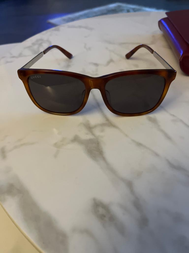 Gucci Zonnebril, Sieraden, Tassen en Uiterlijk, Zonnebrillen en Brillen | Dames, Ophalen of Verzenden, Zo goed als nieuw, Zwart