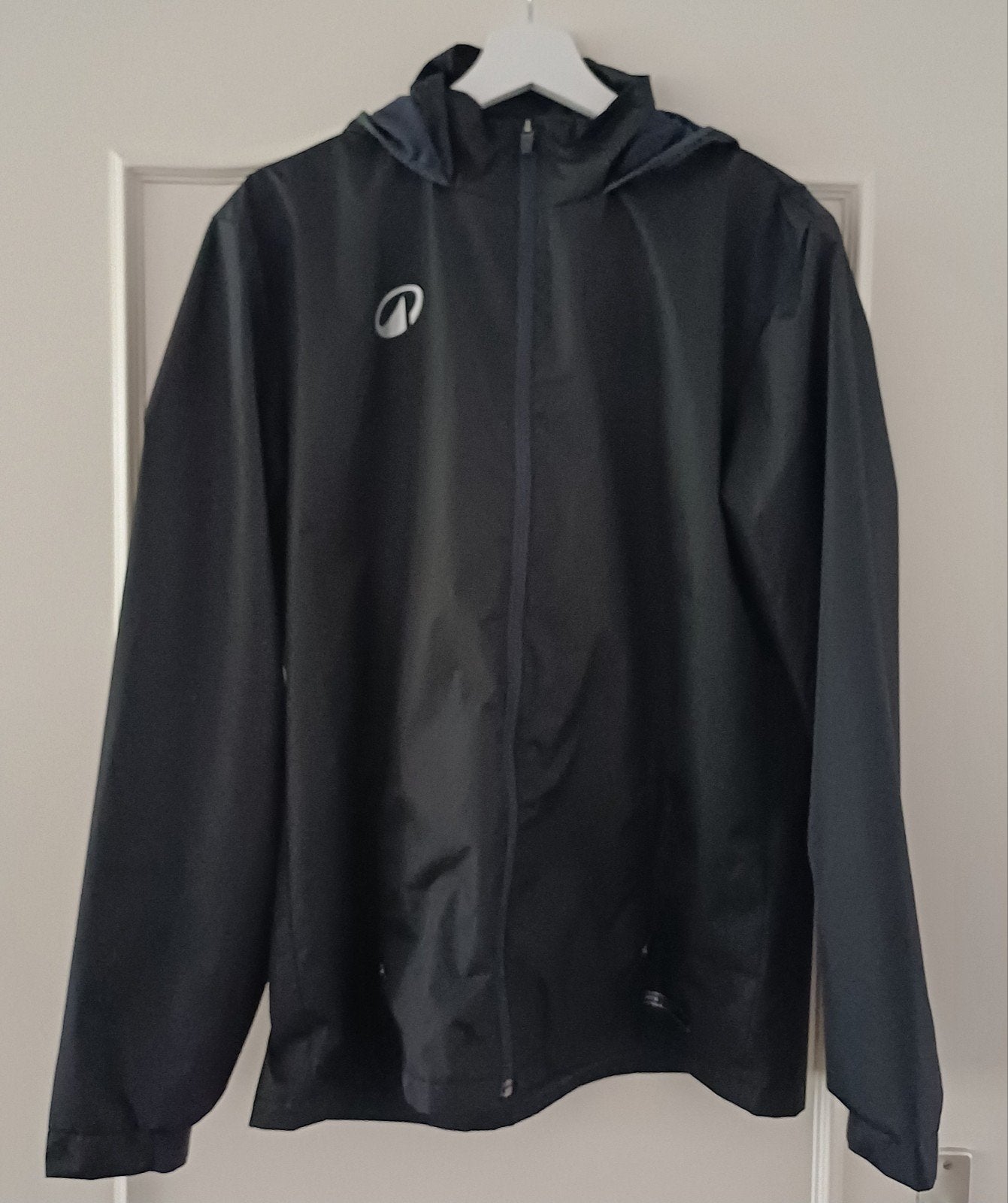 Kipsta Regenjas Viralto Club zwart, Kleding | Heren, Zwart, Kipsta, Ophalen of Verzenden, Zo goed als nieuw