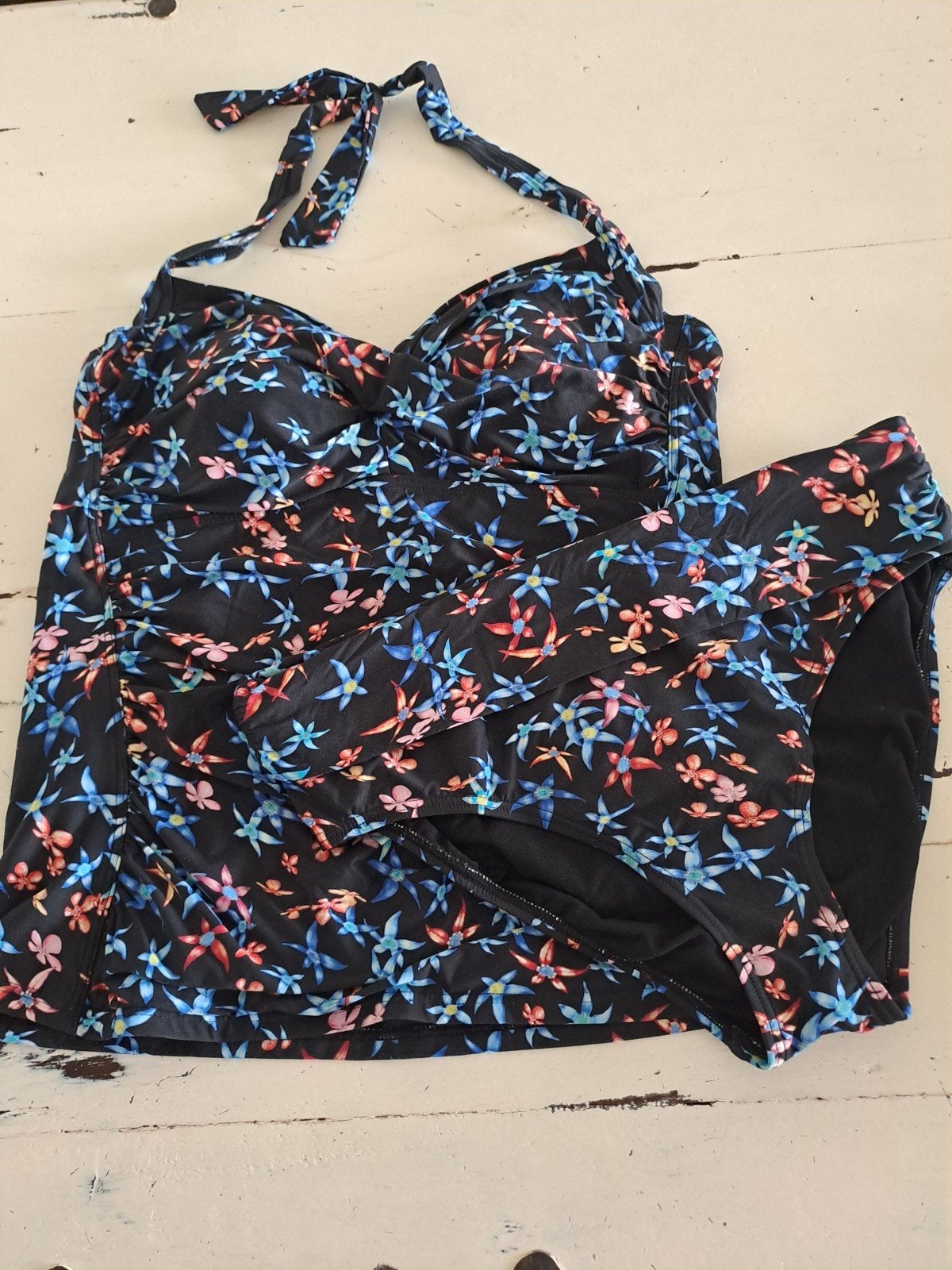 Beachwave tankini maat 42 met bloemenprint, Kleding | Dames, Badmode en Zwemkleding, Zo goed als nieuw, Bikini, Meerkleurig, Ophalen