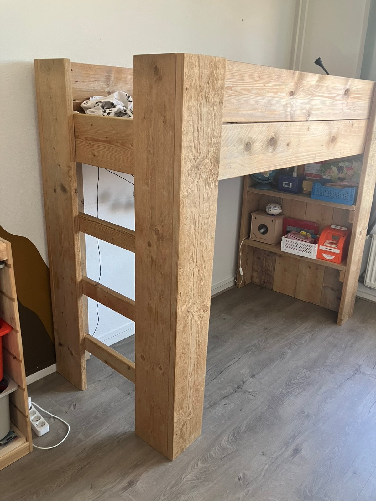 Unieke houten hoogslaper te koop, Ophalen, Gebruikt, Hoogslaper