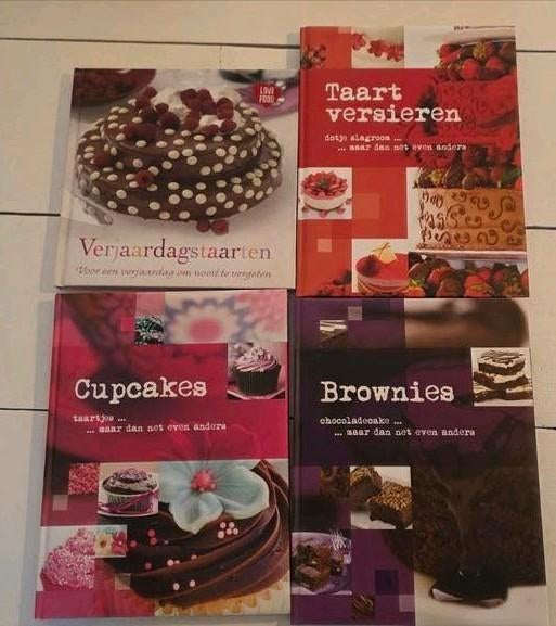 4 Kookboeken: Cupcakes, Brownies, Taarten, Gelezen, Diverse auteurs, Ophalen of Verzenden, Taart, Gebak en Desserts