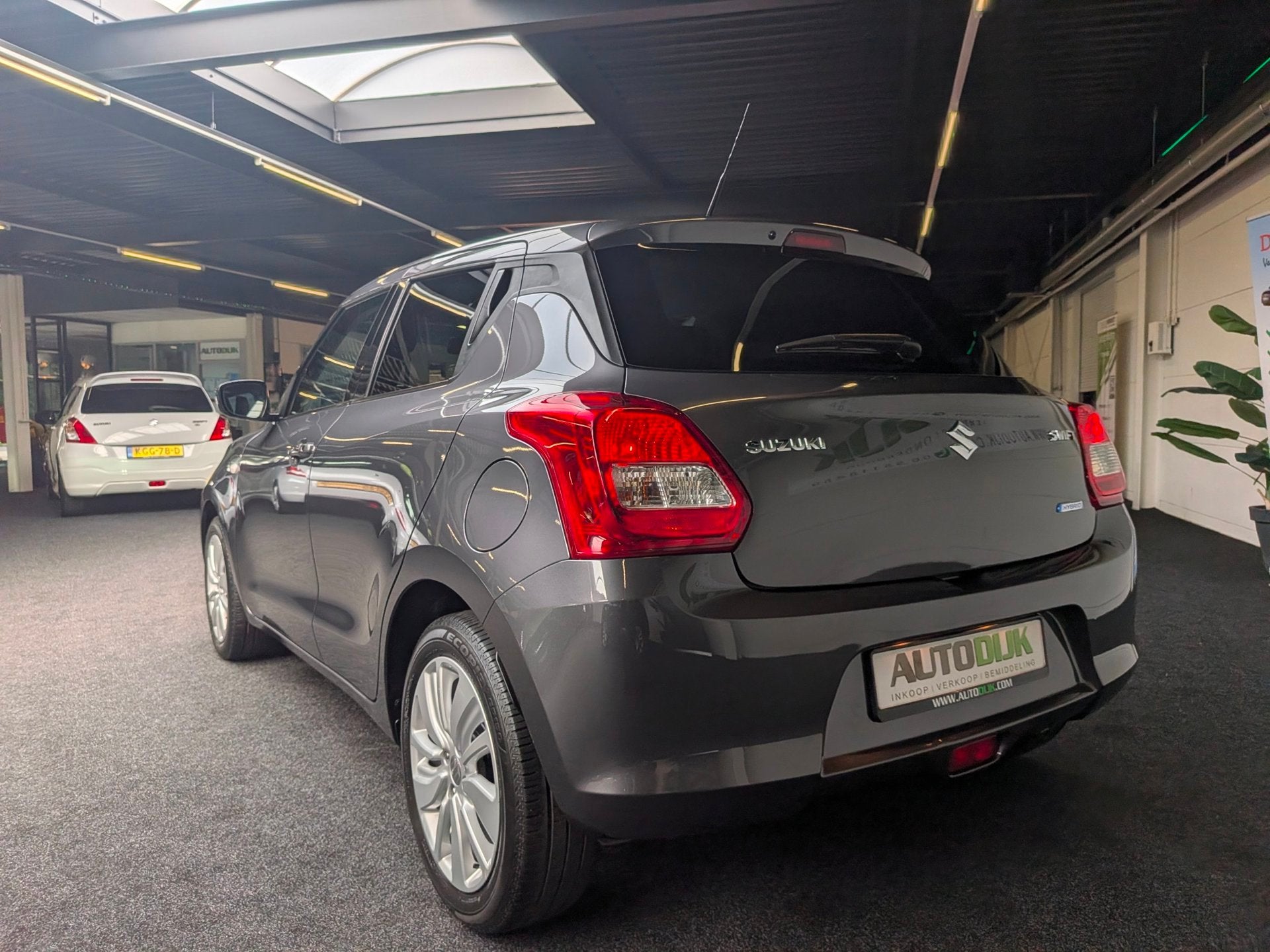 Suzuki Swift 1.2 Select Smart Hybrid | 1e eigenaar, Voorwielaandrijving, Stof, Gebruikt, Zwart