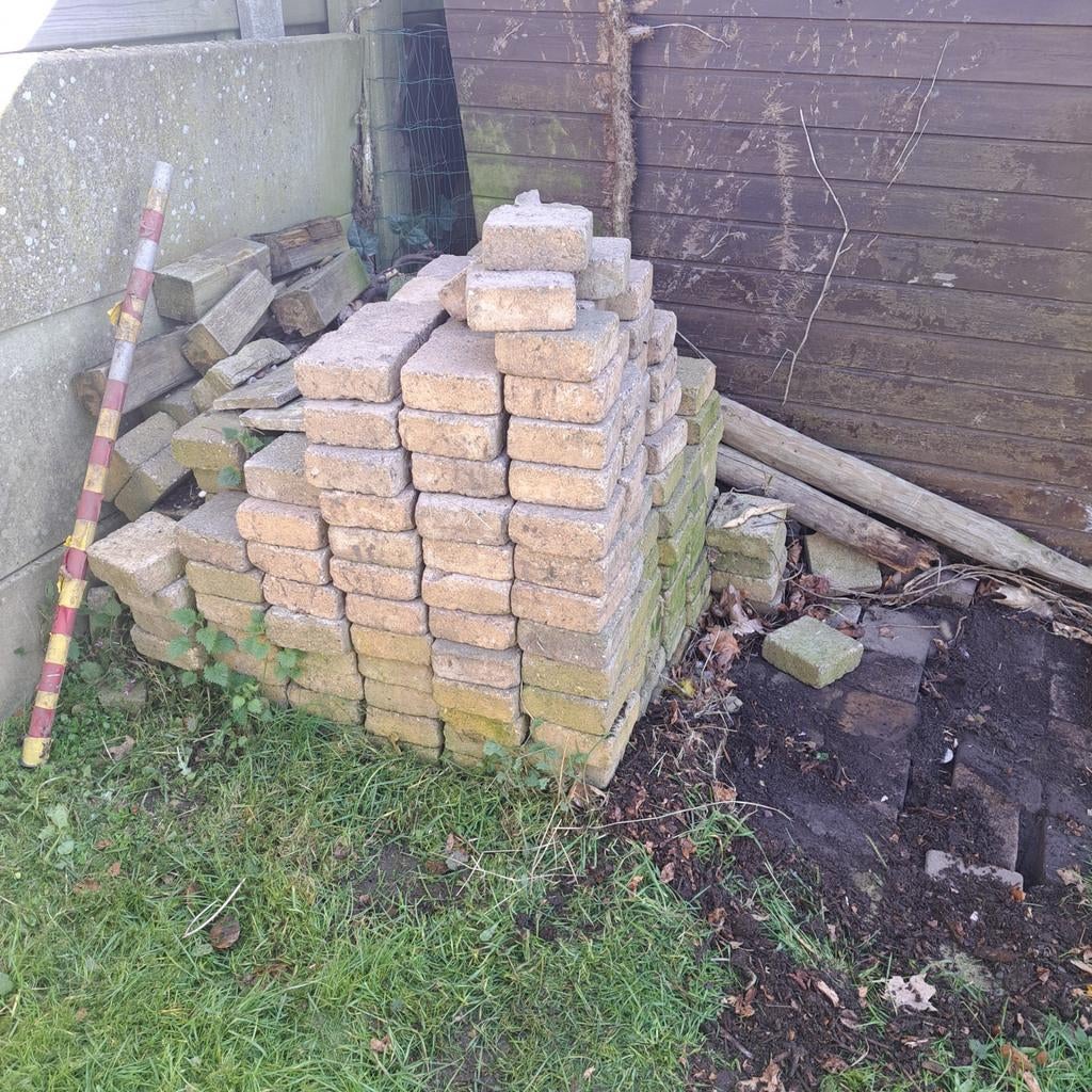 Gratis stenen, Ophalen, Bakstenen
