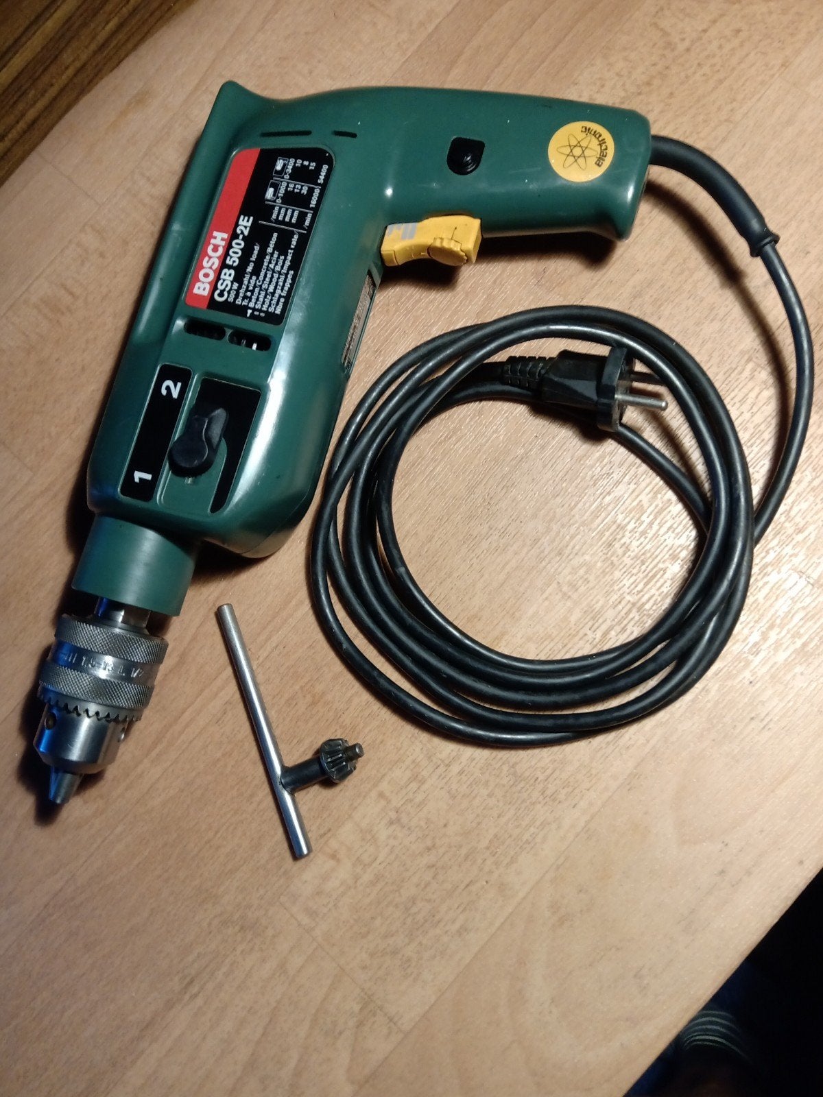 Bosch boormachine, Zo goed als nieuw, Klopboormechanisme, 400 tot 600 watt, Ophalen