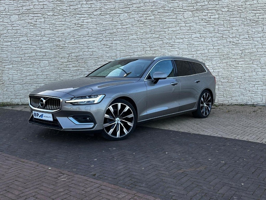 Volvo V60 D4 Inscription | Trekhaak | Apple Carplay | Pano |, Auto's, Dealer onderhouden, Stof, Lichtsensor, Diesel