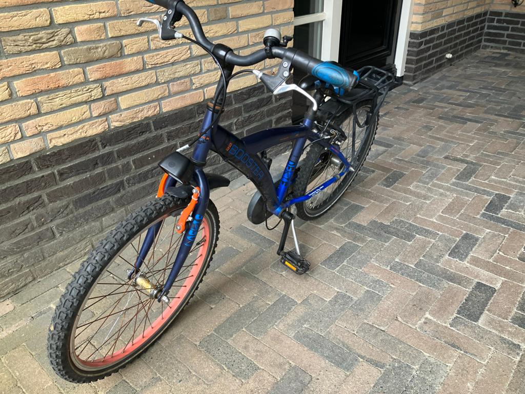 Loeki Booster kinderfiets, 22 inch, blauw/oranje, Ophalen, Terugtraprem, 22 inch, Gebruikt