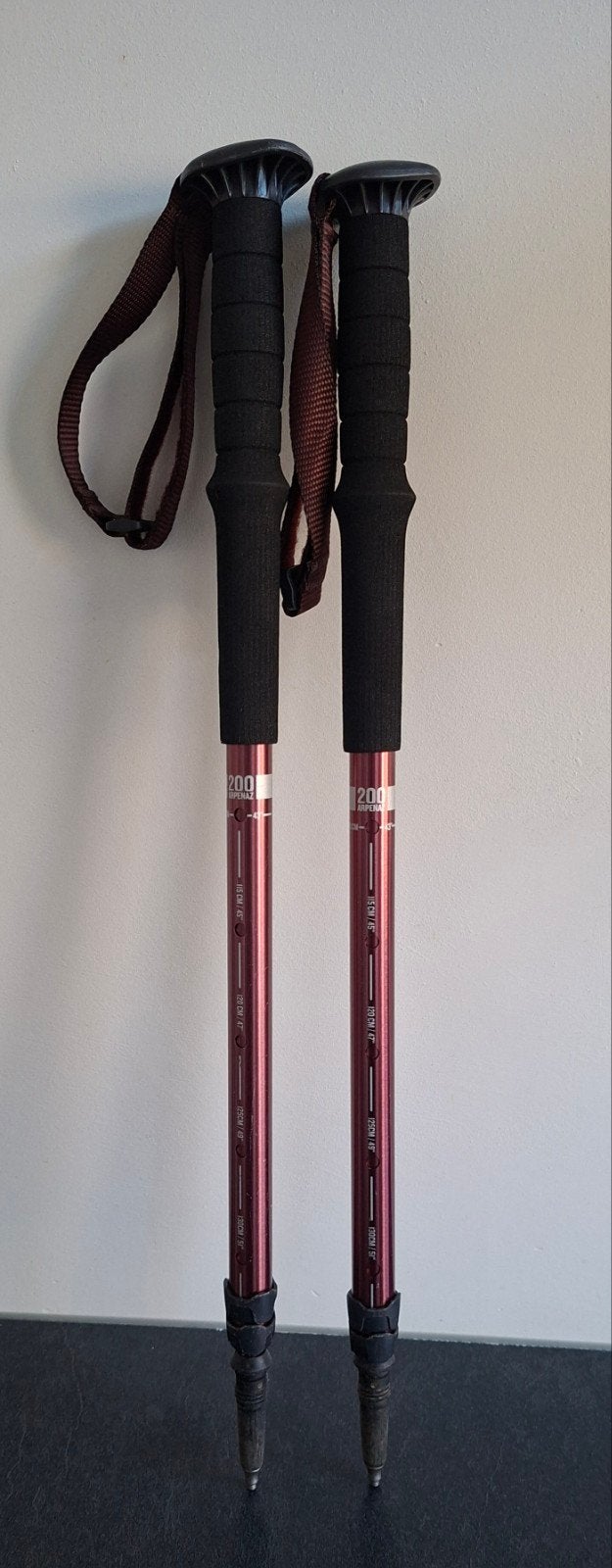 Quechua Arpenaz 200 wandelstokken bordeauxrood, Ophalen of Verzenden, Verstelbaar, Zo goed als nieuw