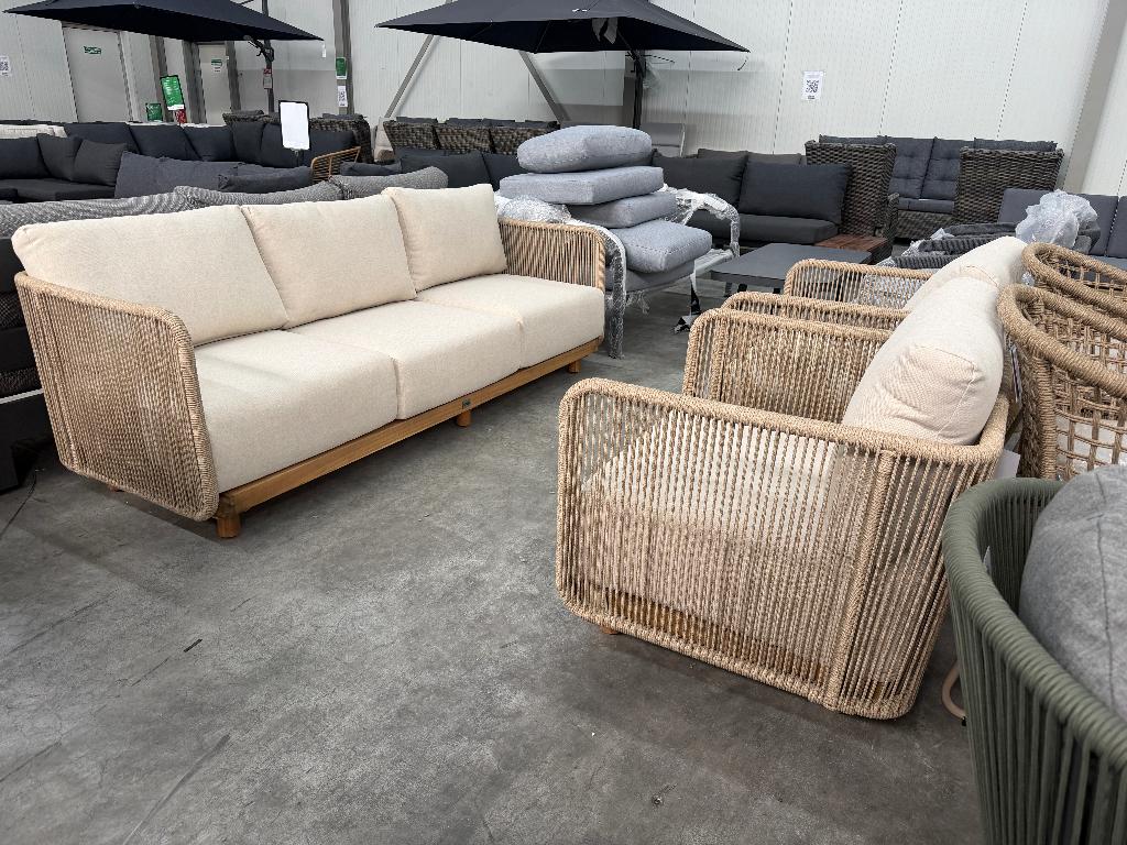 Sienna stoel-bank loungeset beige | touw + hardhout, Tuin en Terras, Tuinsets en Loungesets, Ophalen, 5 zitplaatsen, Aston Martinlaan 36