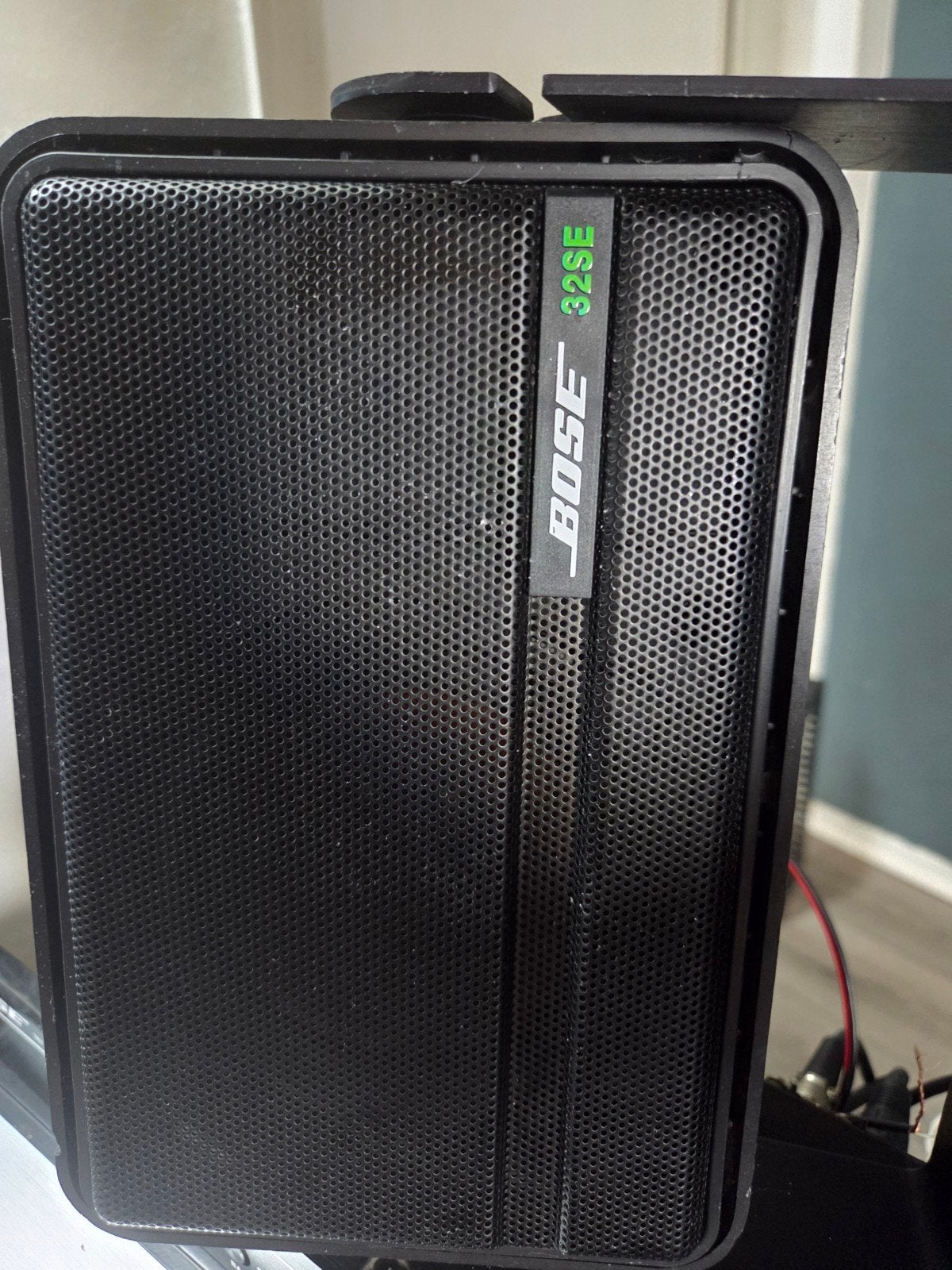 Bose 32SE Luidspreker - Compact en Krachtig Geluid, Gebruikt, Overige typen, Ophalen of Verzenden, Bose