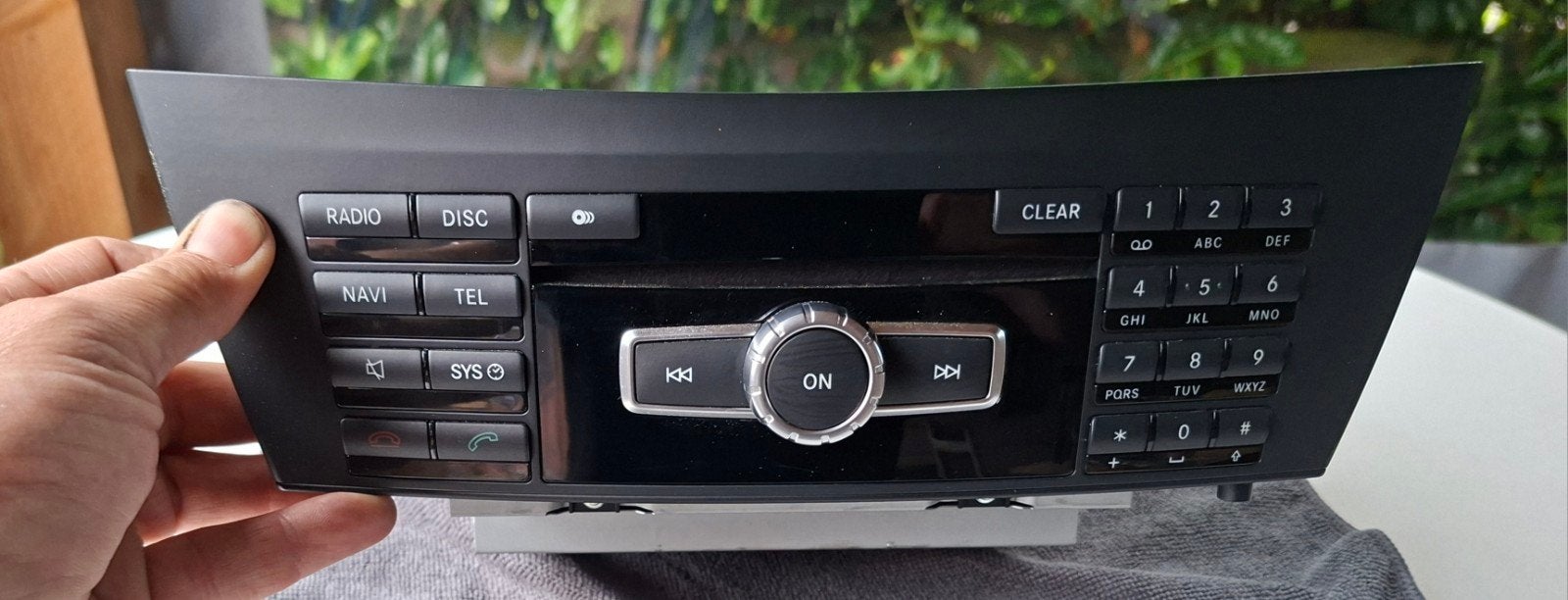 Mercedes Head unit C klasse w204 A2049004406, Auto diversen, Autoradio's, Ophalen of Verzenden, Gebruikt