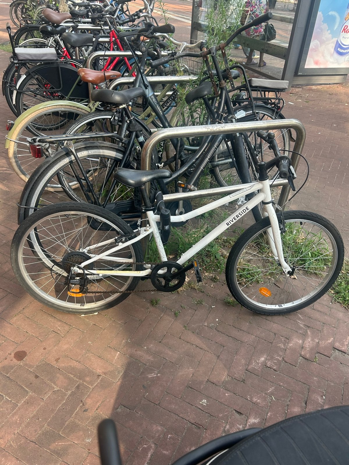 Witte Riverside kinderfiets - Zo goed als nieuw, Fietsen en Brommers, Ophalen, Zo goed als nieuw, Velgrem, 20 inch of meer