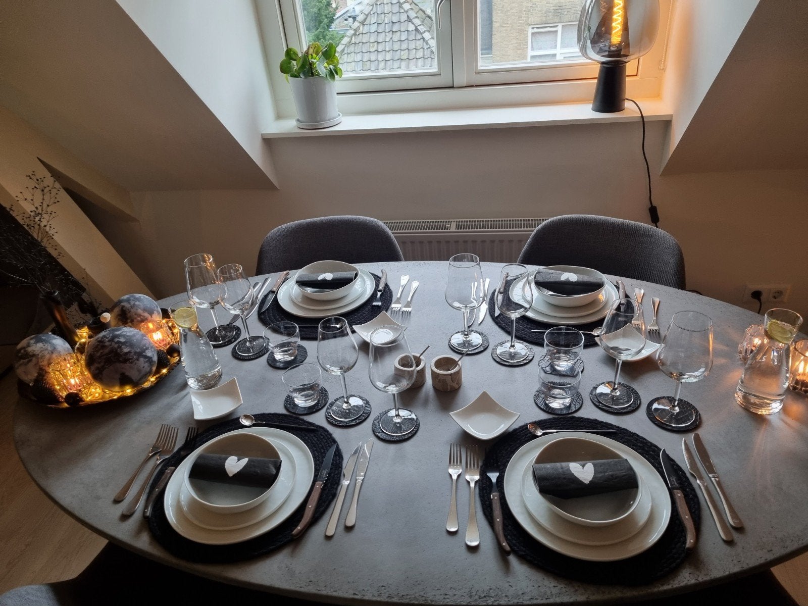 Eettafel, Ophalen, 100 tot 150 cm, Zo goed als nieuw, Vijf personen of meer