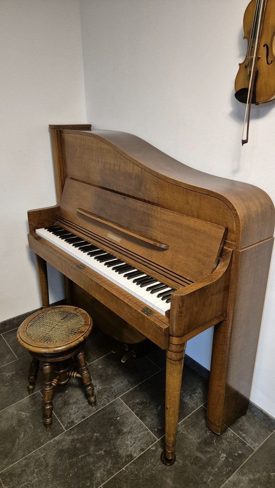 Bijzondere Rippen Maestro piano – prachtig klassiek meubel, Ophalen, Gebruikt, Bruin, Piano