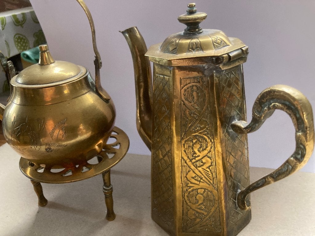 T.K. Vintage oosterse koffiekan en Theepotje met onderzetter, Ophalen of Verzenden