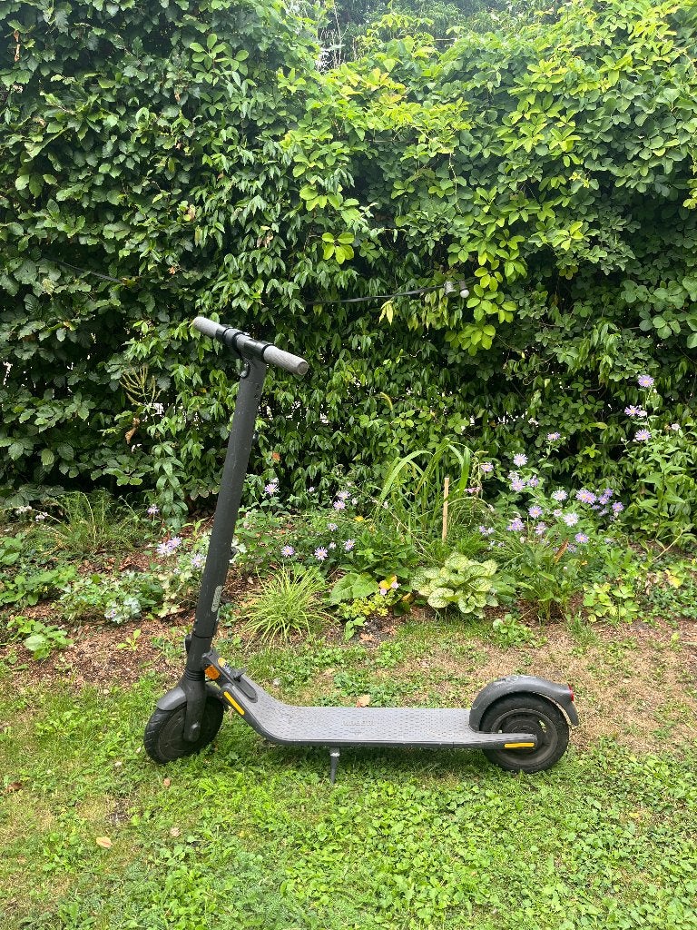 Segway Ninebot E25E elektrische step - Gebruikt, Fietsen en Brommers, Steps, Ophalen, Gebruikt, Elektrische step (E-scooter), Segway Ninebot