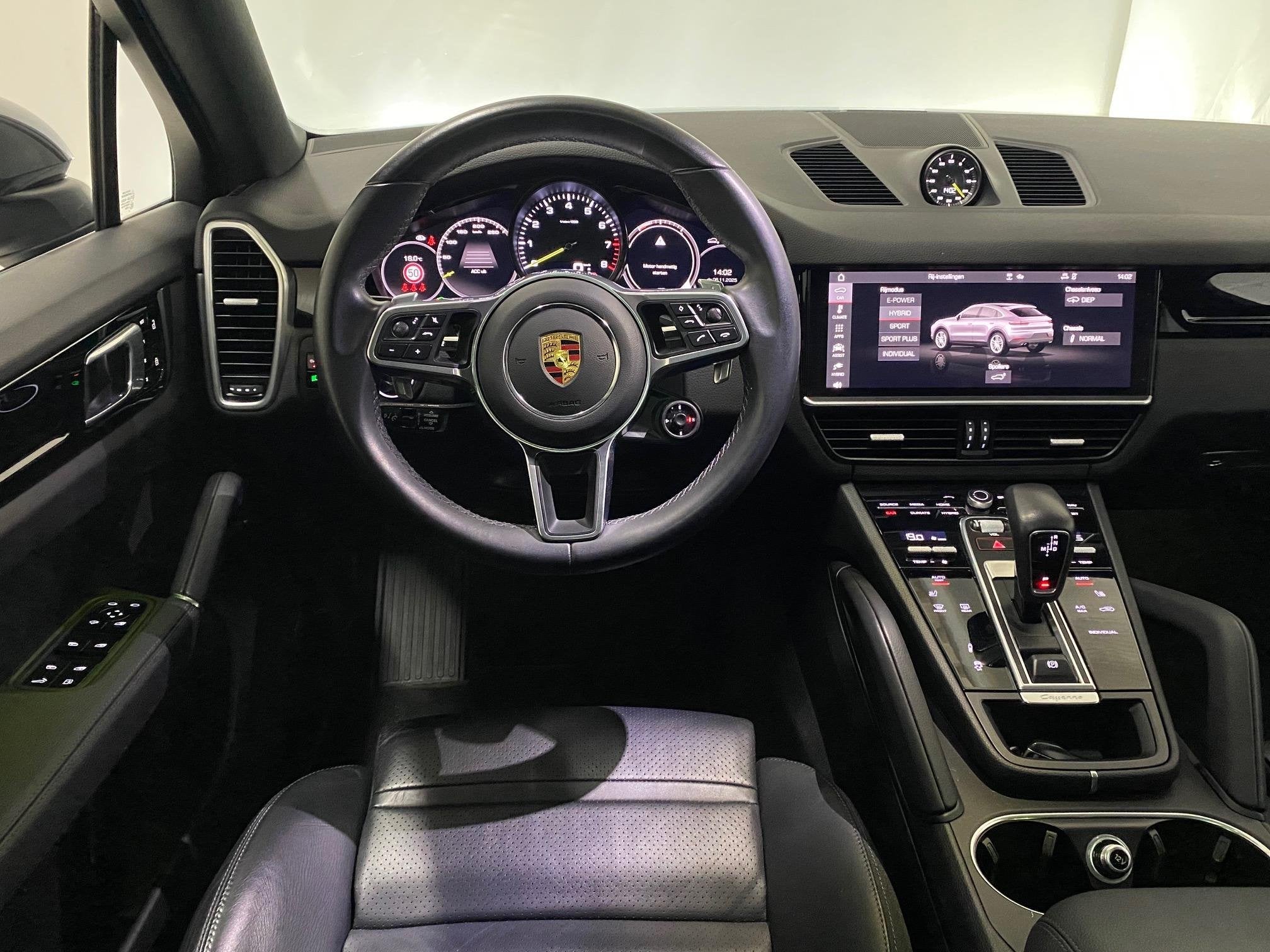 Porsche Cayenne Coupé 3.0 E-Hybrid Platinum Edition 22inc 3, Auto's, Porsche, Cayenne, 14 kWh, Gebruikt, Met garantie (alle)