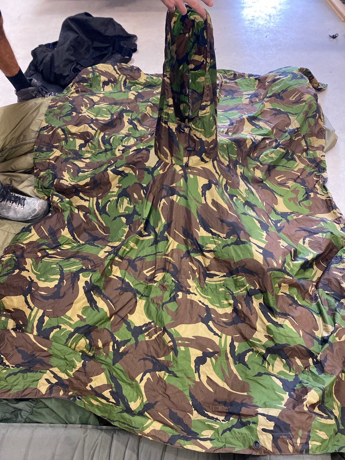 Poncho regencape woodland KPU defensie outdoor viscape, Ophalen of Verzenden, Landmacht, Nederland