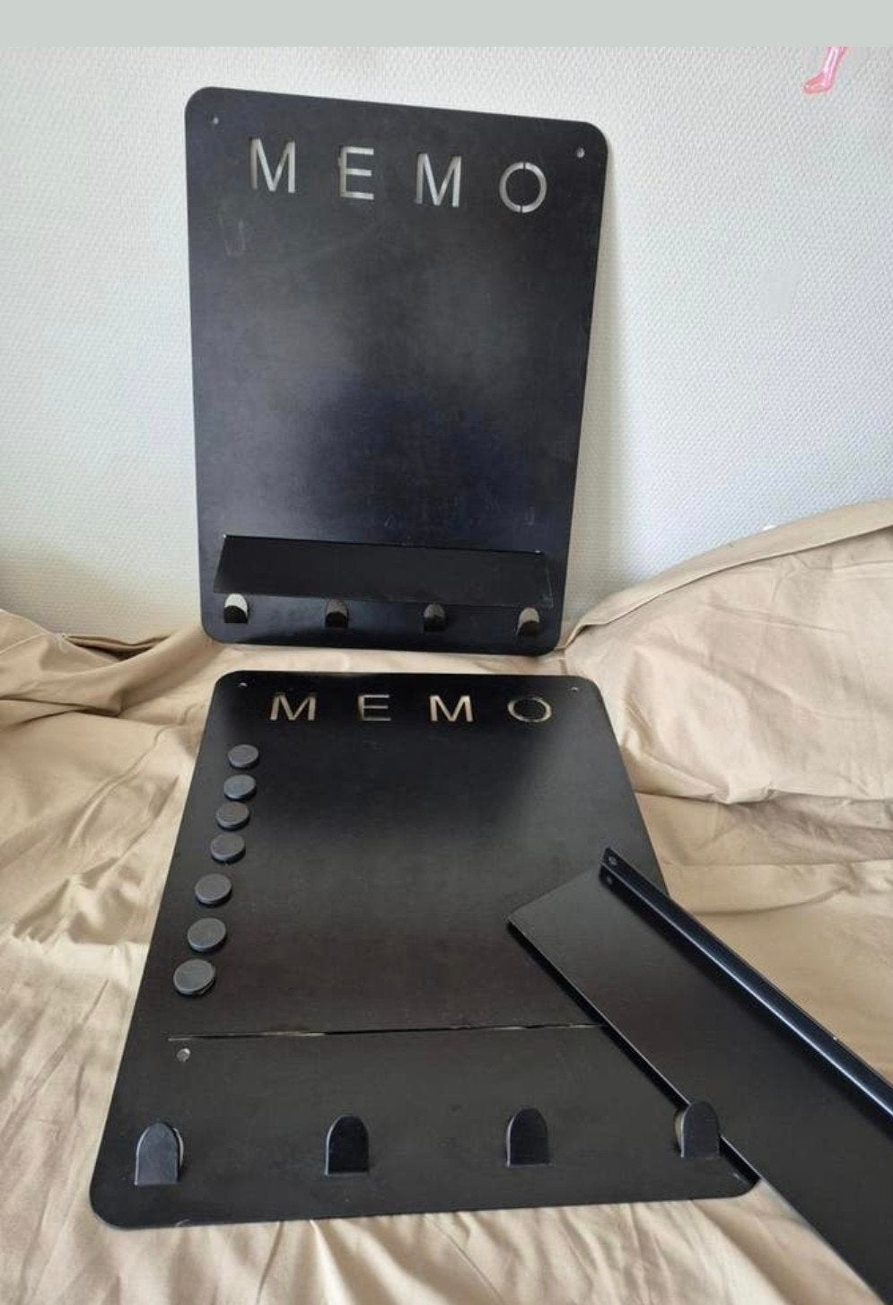 2 zware metalen magneet borden., Ophalen of Verzenden, Gebruikt, Overige typen