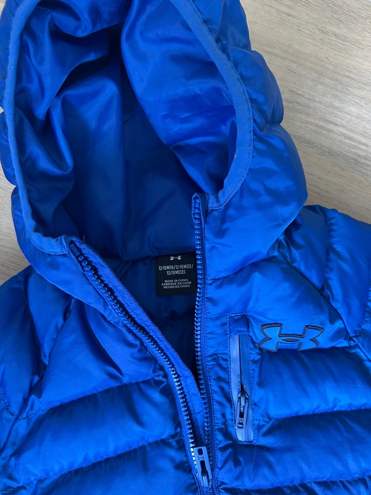 Underarmour jas 12-18 month, Ophalen of Verzenden, Zo goed als nieuw, Jas