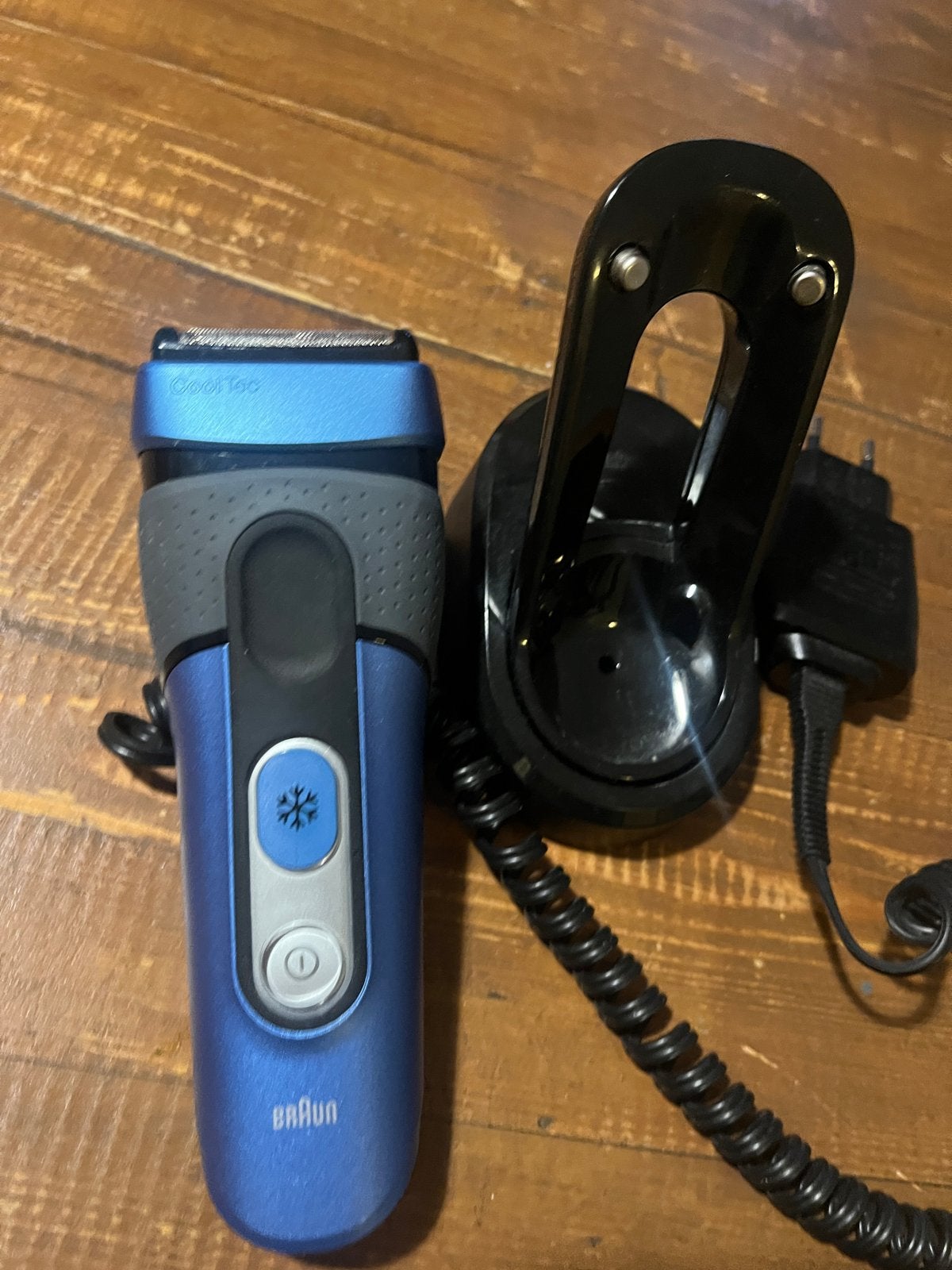 Braun CoolTec scheerapparaat met oplaadstation, Ophalen of Verzenden, Gebruikt