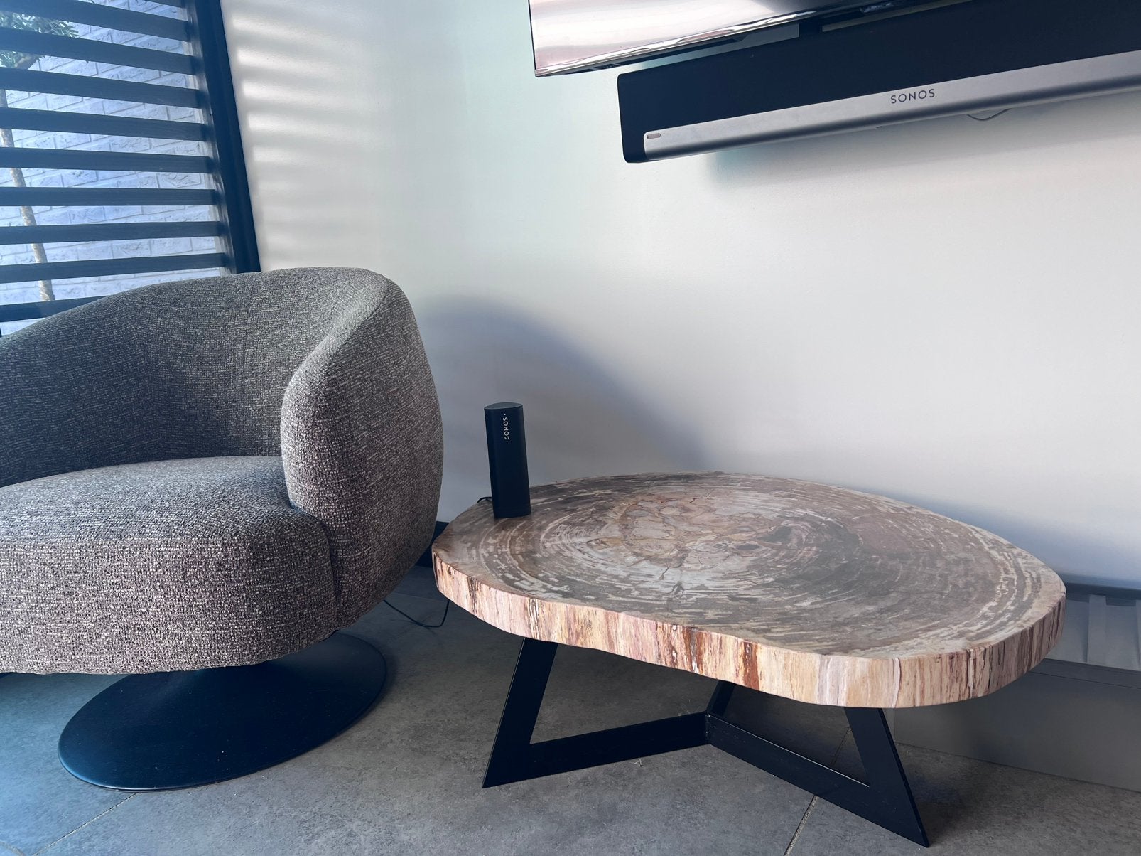 Salon tafel versteend hout (met barst), Ophalen, Zo goed als nieuw, Rechthoekig, 50 tot 100 cm