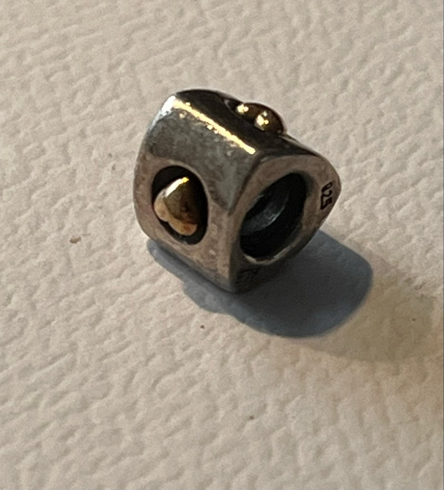 Pandora bedel zilver met gouden hartjes, Pandora, Ophalen of Verzenden, Zo goed als nieuw, 1 bedel