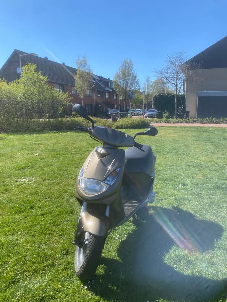 Peugot vivacity 2takt 50cc - nieuwstaat, Maximaal 45 km/u, Nieuw, Ophalen of Verzenden, Benzine