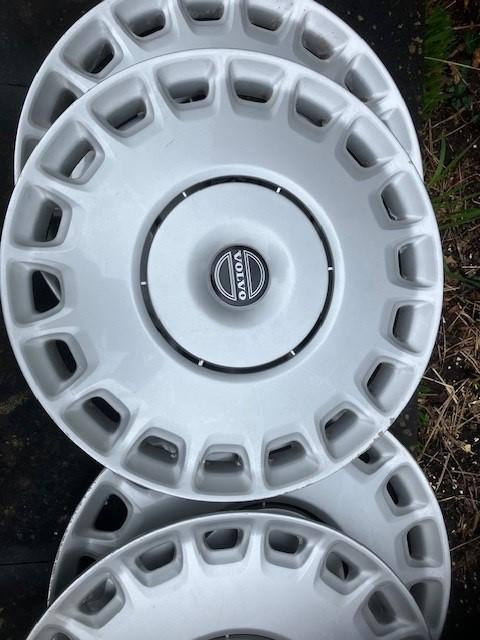 Volvo wieldoppen 16 inch, Auto diversen, Ophalen, Gebruikt
