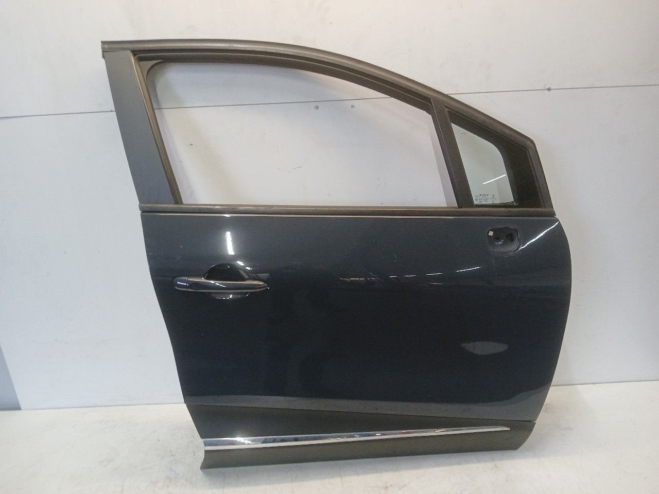 Portier rechts voor Renault Captur, Auto-onderdelen, Onderdelen@venauto.nl, Van der Ven Autorecycling B.V., Gebruikt, Ettenseweg 76, 4706 PB Roosendaal, The Netherlands