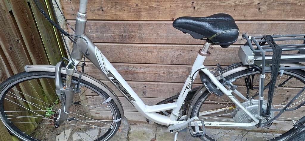 Twee gebruikte fiets - Damesmodel, Fietsen en Brommers, Fietsen | Dames | Damesfietsen, Overige merken, Gebruikt, Velgrem, Versnellingen