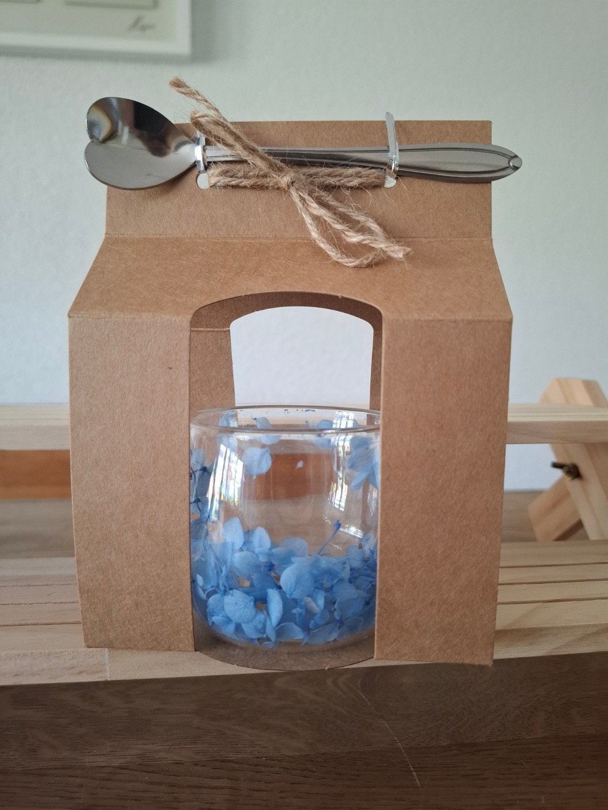 Leuk theeglas met bloemetjes + lepeltje, Ophalen of Verzenden, Glas, Overige stijlen