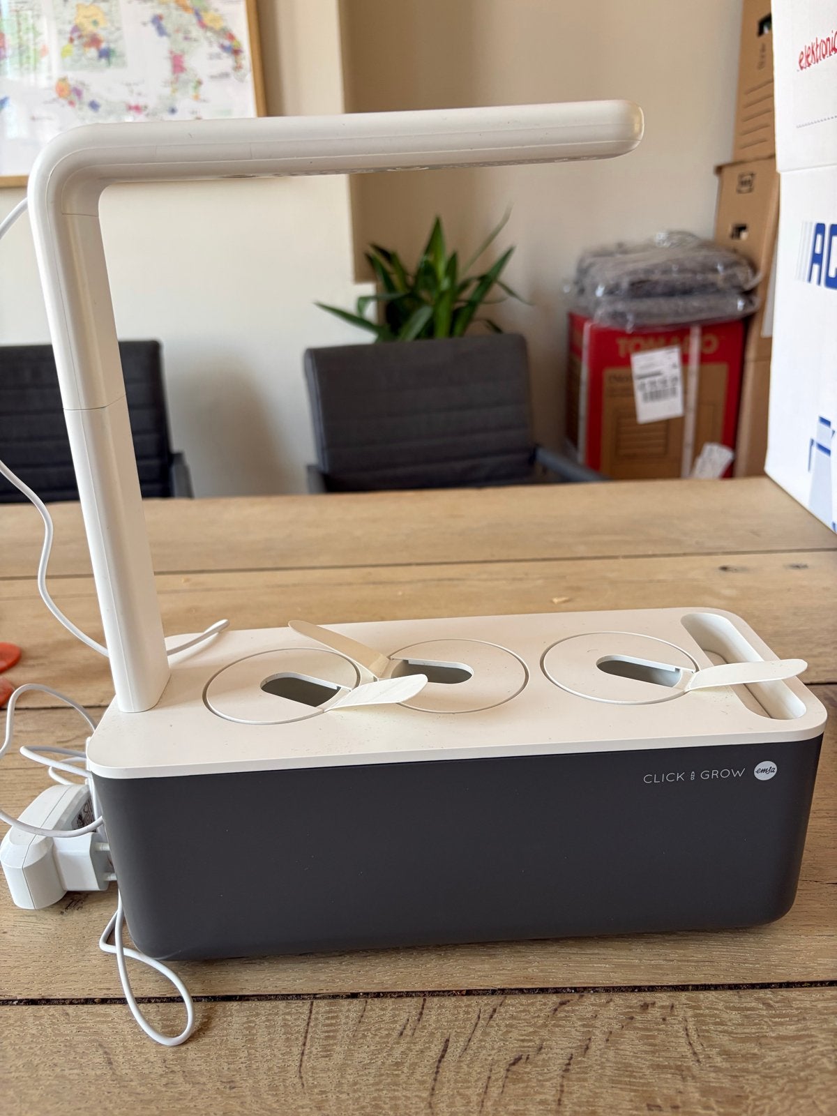 Click & Grow Smart Garden 3 - Kweek je eigen kruiden!, Tuin en Terras, Kweekspullen, Gebruikt, Kweekbak, Ophalen of Verzenden