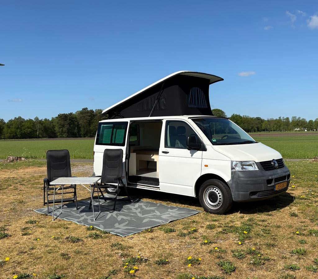 Caravans And Camping Compacte