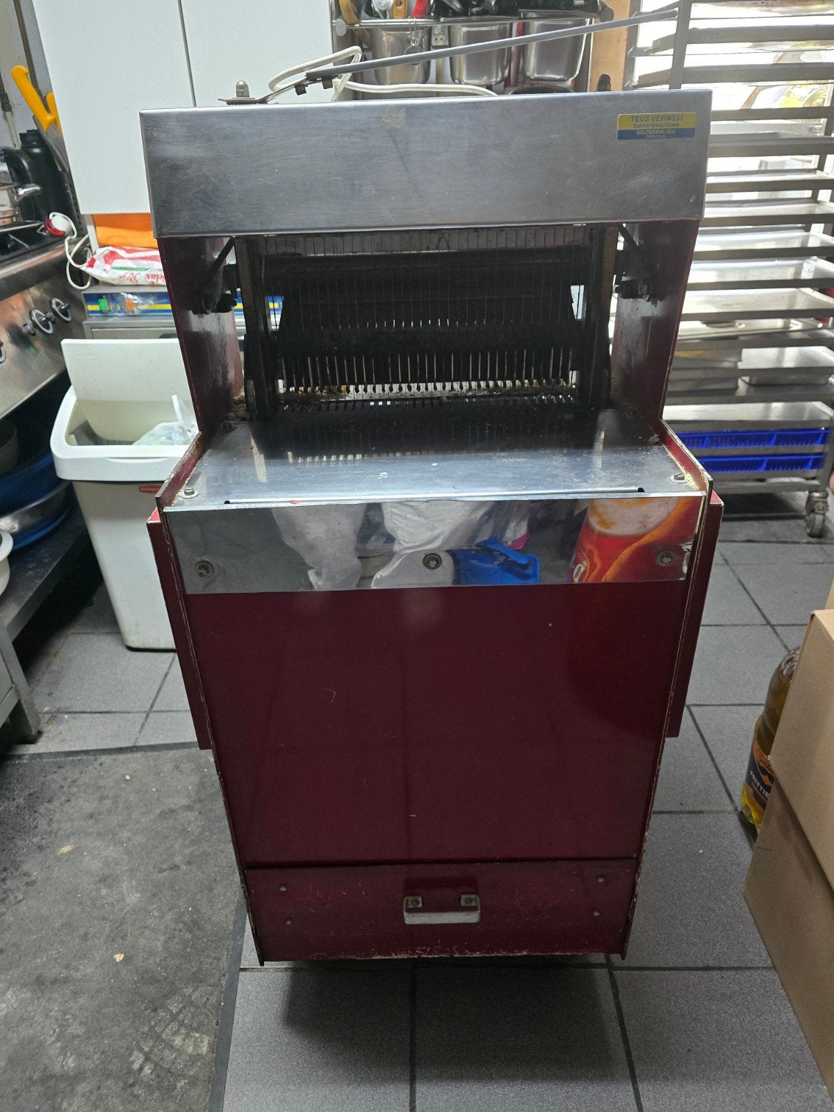 Broodsnijmachine, Ophalen