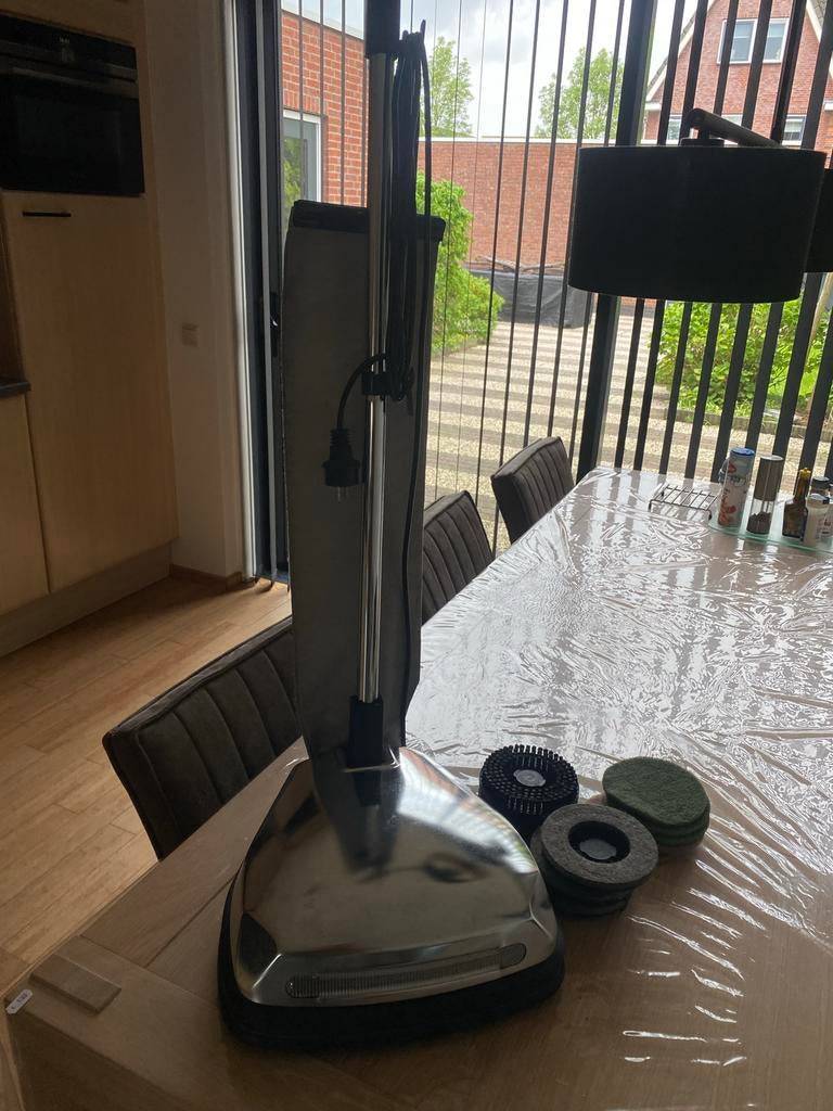 Nooit gebruikte Stofzuiger/Boenmachine met accessoires, Witgoed en Apparatuur, Stofzuigers, Ophalen of Verzenden, Nieuw, Stofzak
