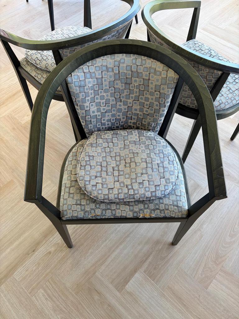 4 Eetkamerstoelen van Afrikaans ebbenhout, Antiek en Kunst, Ophalen