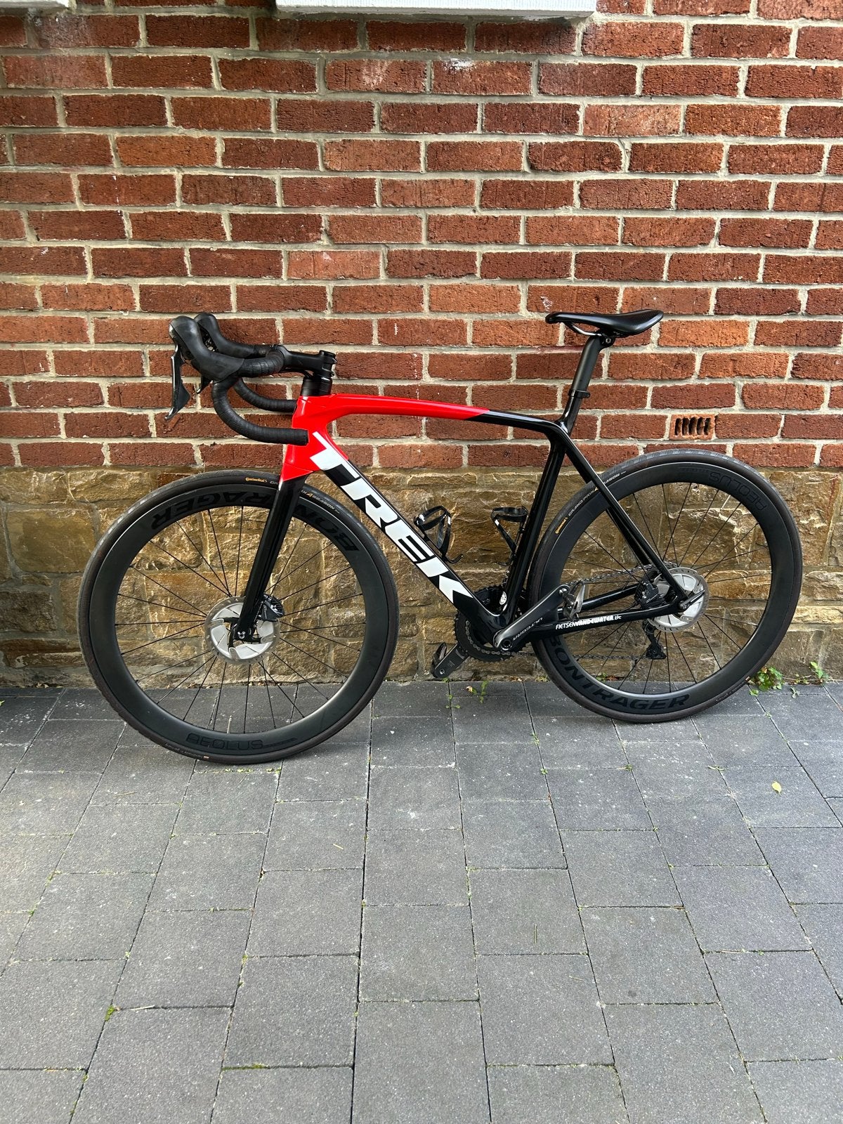 Foto 6 van Trek Émonda SL 6 2022 - Carbon racefiets (Maat 54)