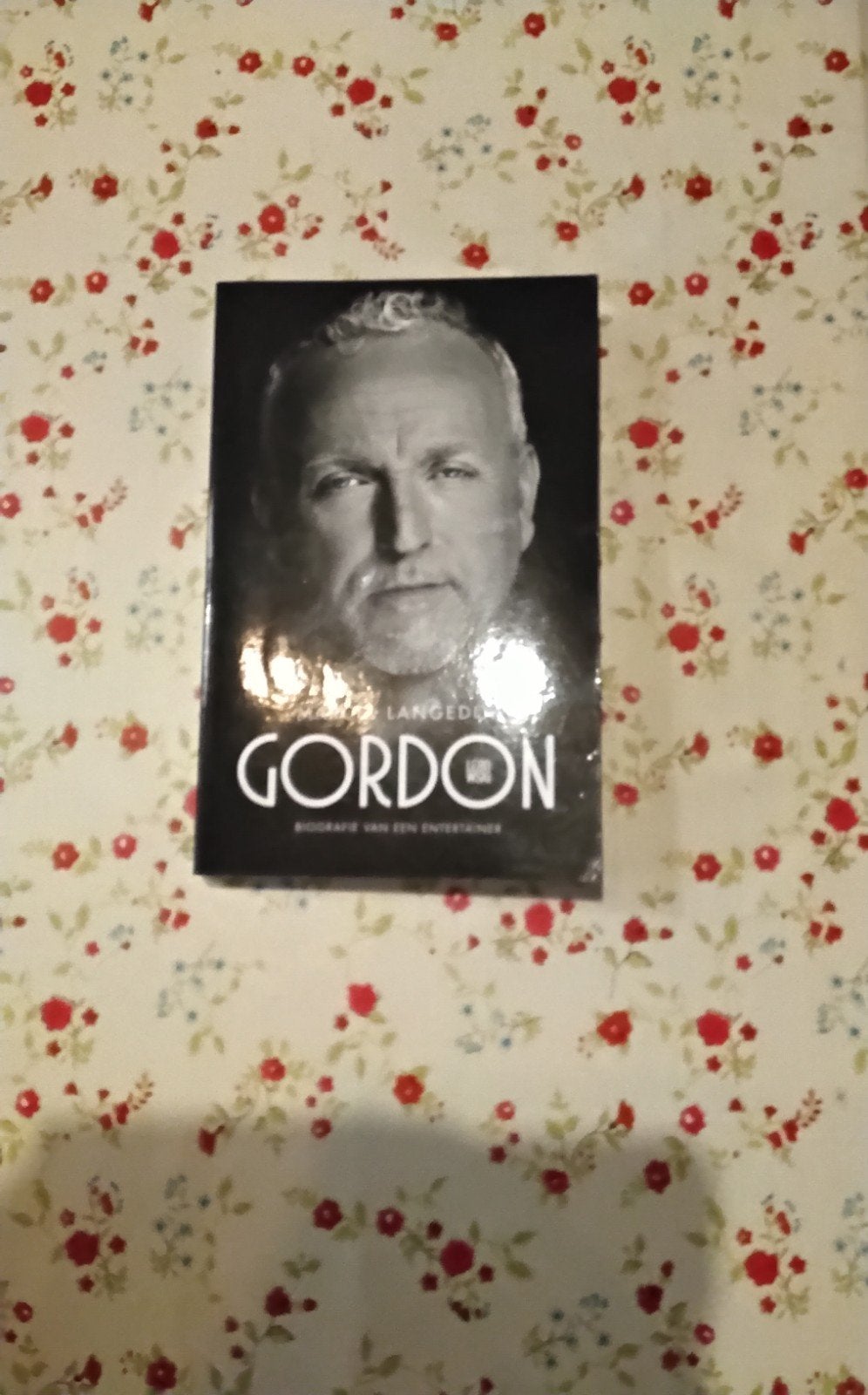 Gordon: Biografie van een Entertainer, Ophalen of Verzenden, Zo goed als nieuw, Marcel Langedijk, Film, Tv en Media