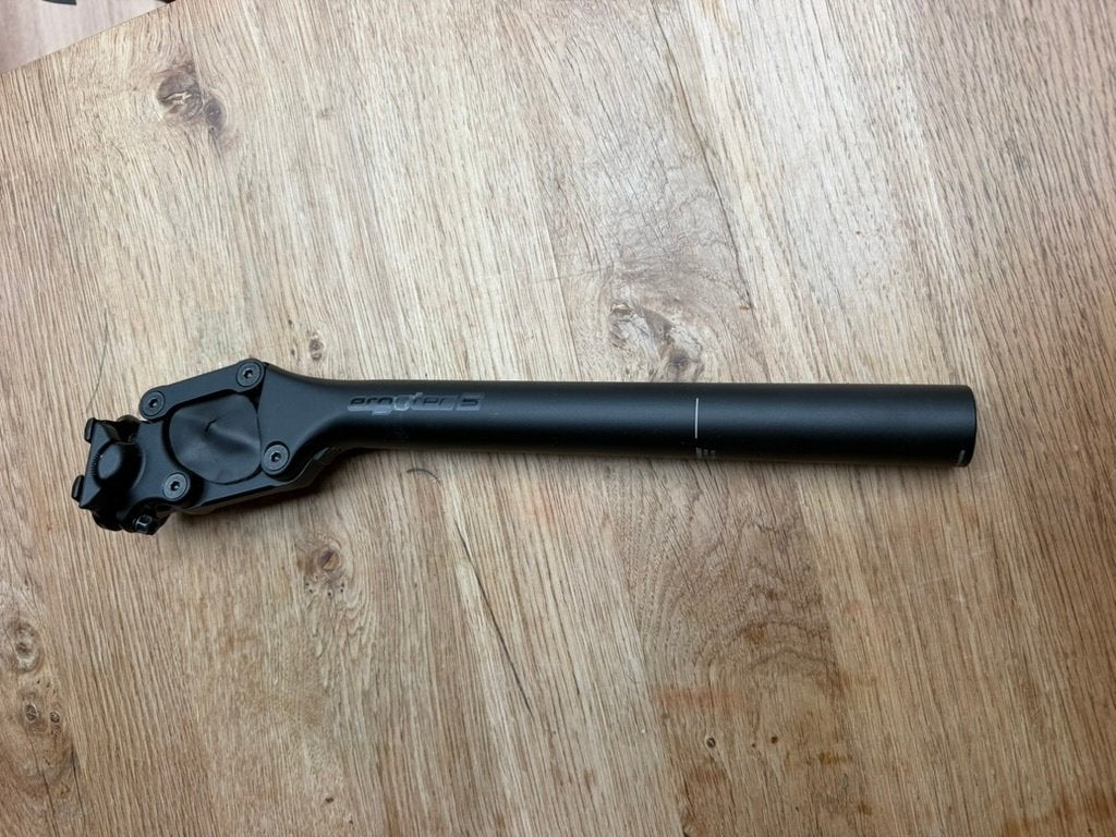 Ergotec verende zadelpen 31.6 x 350 mm, Fietsen en Brommers, Fietsonderdelen, Ergotec, Overige typen, Ophalen of Verzenden, Zo goed als nieuw