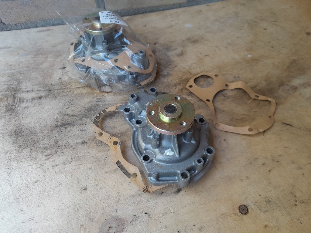 NIEUWE WATERPOMP - RENAULT SAFRANE met 2.0i + 2.2i + 2.1Td, Ophalen of Verzenden, Nieuw, Renault