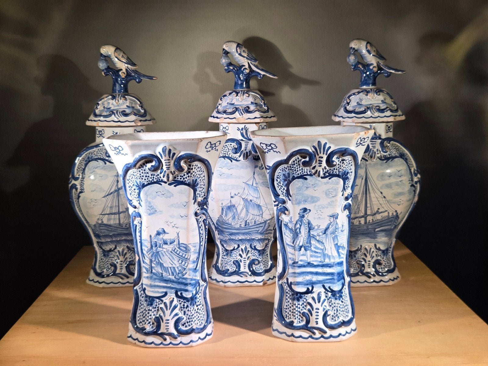 AD36 Antiek Delfts Blauw Kaststel met Schepen en Vogels, Ophalen