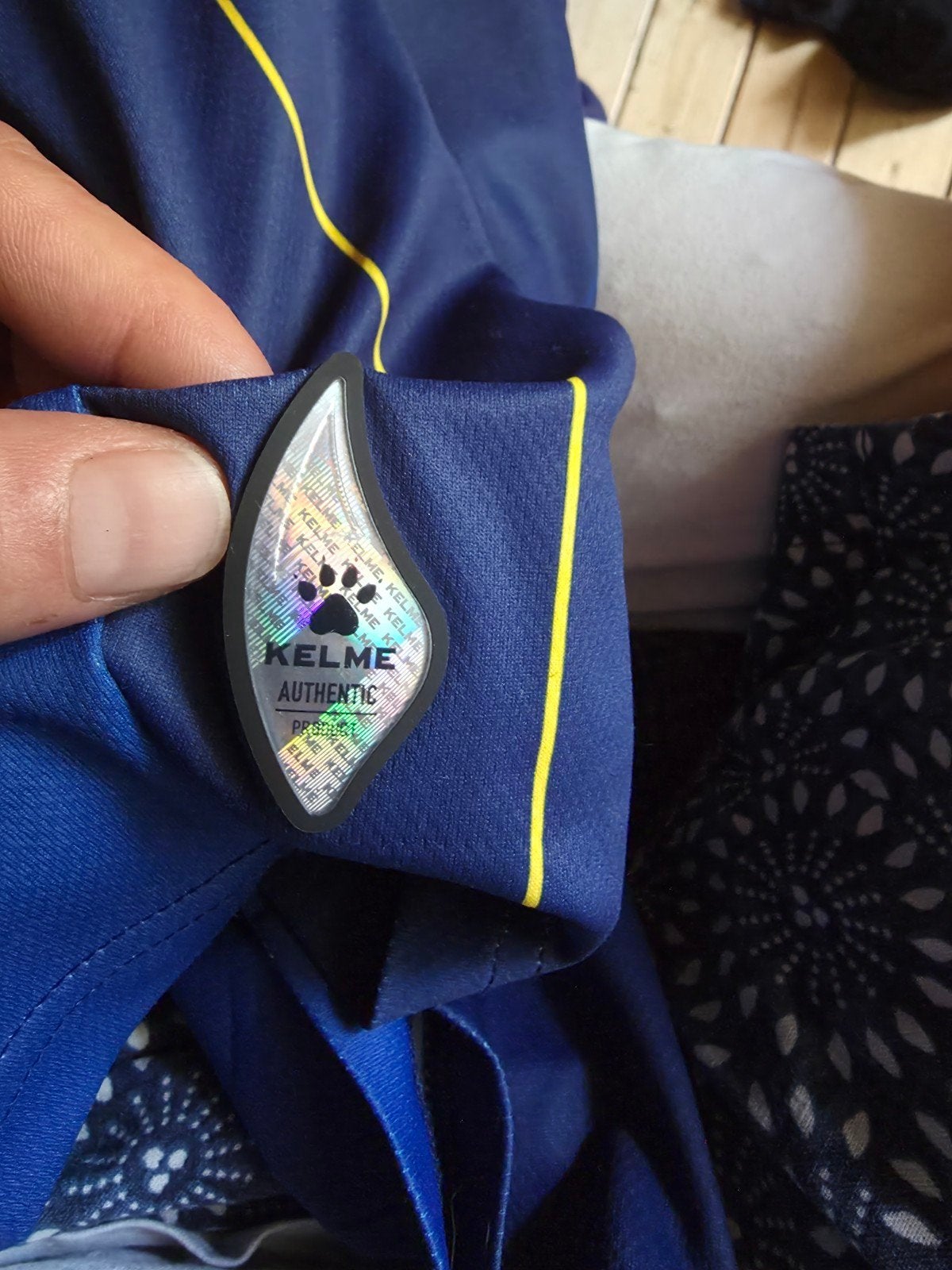 Officiële replica Bosnië voetbalshirt - Vergelijk met nep, Maat 52/54 (L), Kelme, Blauw, Nieuw