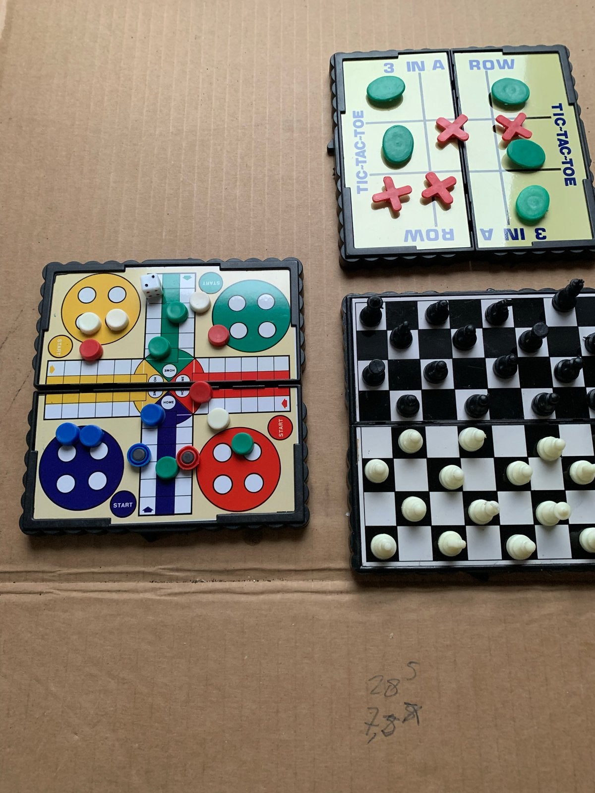 Reisspellen set: Ludo, Schaken & Boter-kaas-en-eieren, Een of twee spelers, Ophalen of Verzenden, Gebruikt, Reisspel