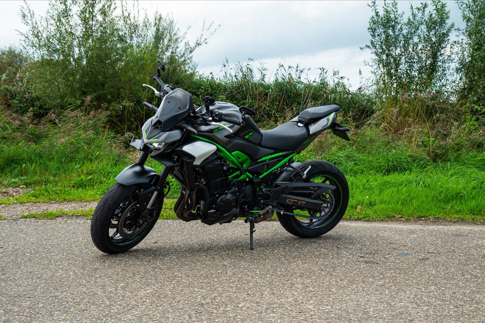Kawasaki Z900 - Krachtige Naked Bike met SC Project uitlaat, Sportuitlaat, 4 cilinders, Motorrijbewijs A, Gebruikt