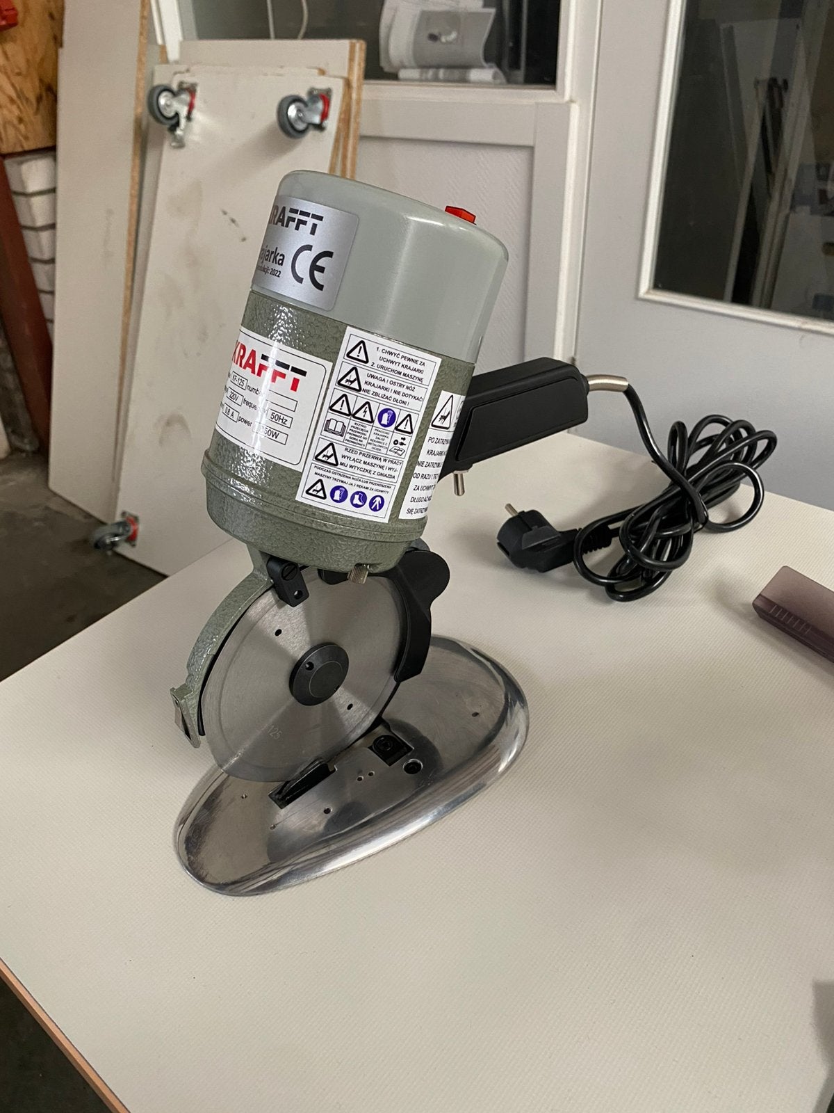 Industriele stofsnijmachine kraft-125 voor textielstoffen, Overige merken, Kraft, Kraft, Nieuw