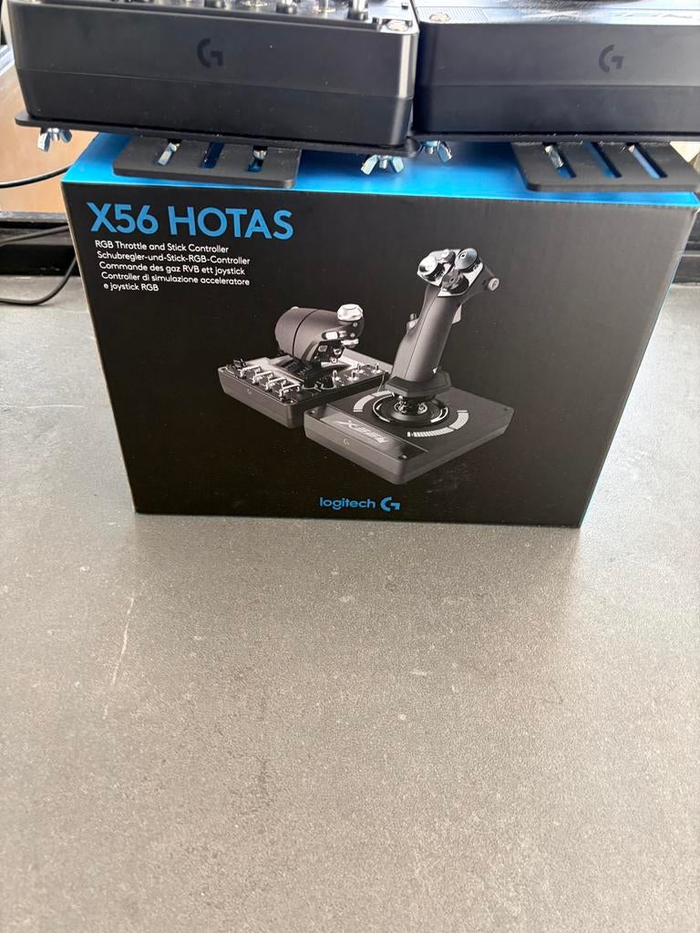 Logitech X56 HOTAS + beugels te koop, Computers en Software, Joysticks, Ophalen of Verzenden, Zo goed als nieuw