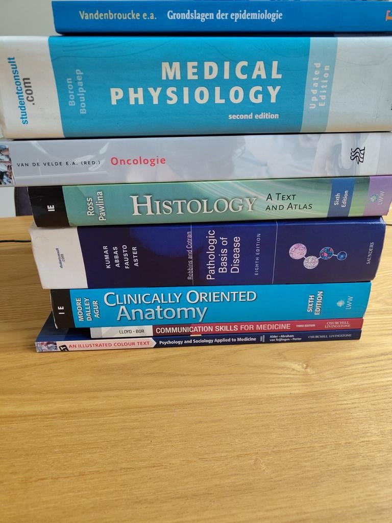 Geneeskunde boeken - Diverse afmetingen, z.g.a.n. en gelezen, Ophalen of Verzenden, Beta, Zo goed als nieuw, WO