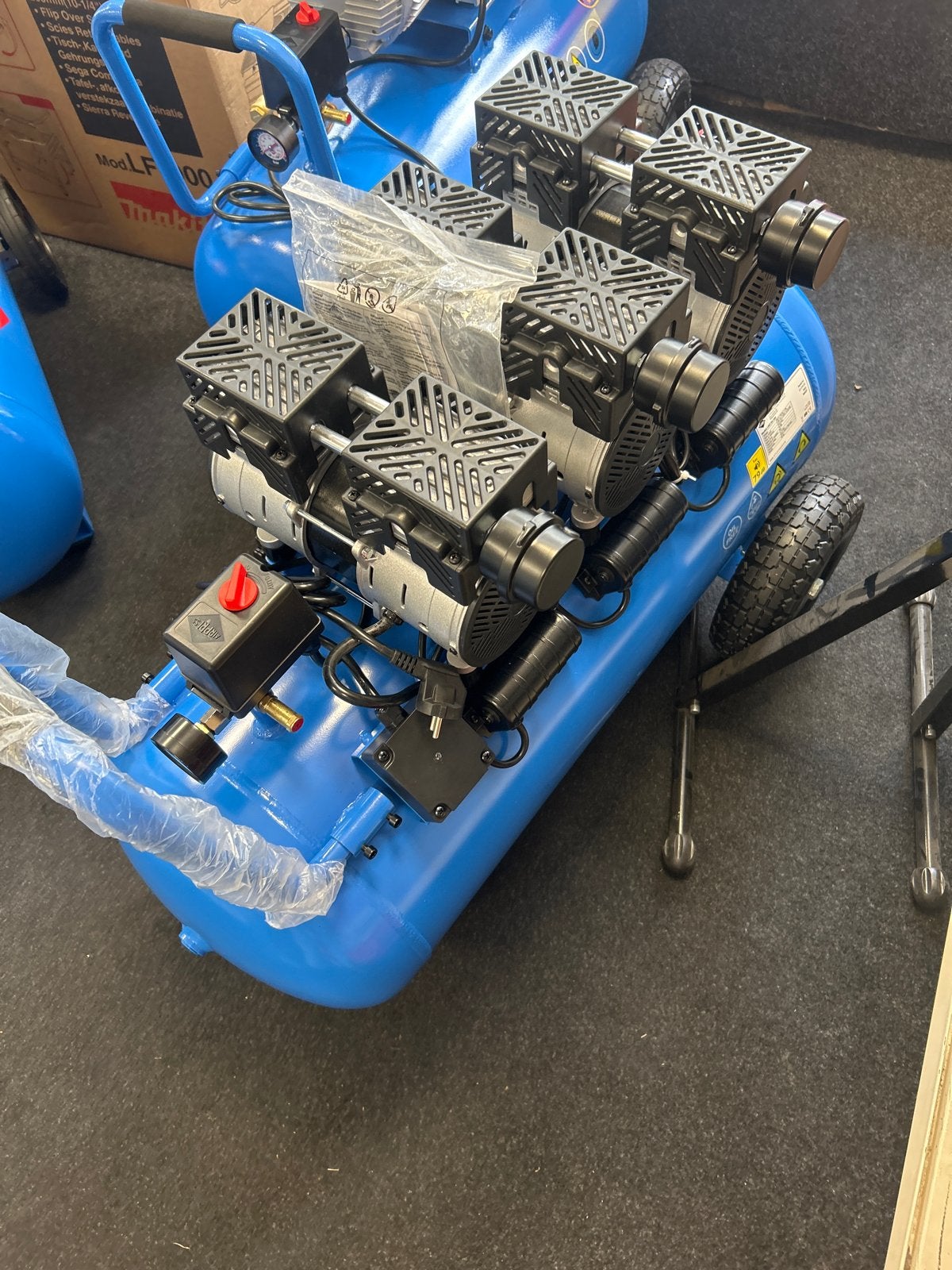 Airpress LMO 90-380 Compressor - nieuw, Ophalen of Verzenden, Zo goed als nieuw